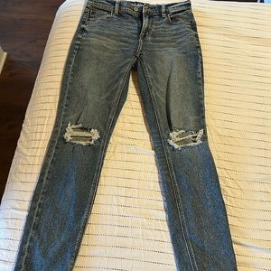 Brand new never worn American Eagle jeans